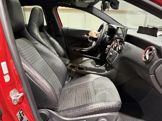 Mercedes A-klasse 180  90kW Automaat Ambition Pano Comfort picture 40