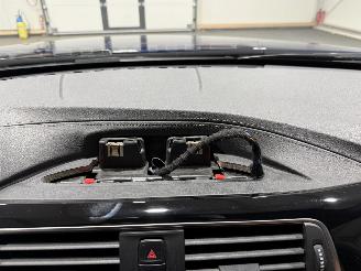 BMW 3-serie 320i 135kW Automaat Luxury Edition picture 19