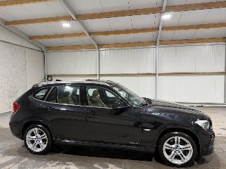 BMW X1 Sdrive20i 135kW Automaat Business Pano picture 2