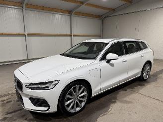 Volvo V-60 2.0T6Hybrid 186kW Automaat Twin Engine AWD Momentum Pro picture 9