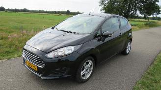 Unfall Kfz Ford Fiesta 1.0 Style Airco [ Nieuwe Type 2013