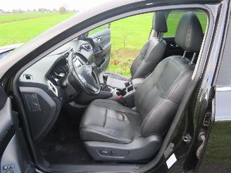 Nissan Qashqai 1.6 163pk Tekna SUV 160.000km nap Camera  leer Panoramadak  Stoelverwarming 2015 picture 30