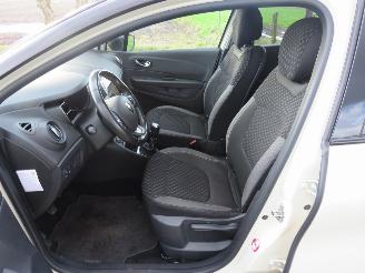 Renault Captur 0.9 Tce  75.000KM nap Camera Navigatie Clima  2017 [ nieuwstaat picture 6