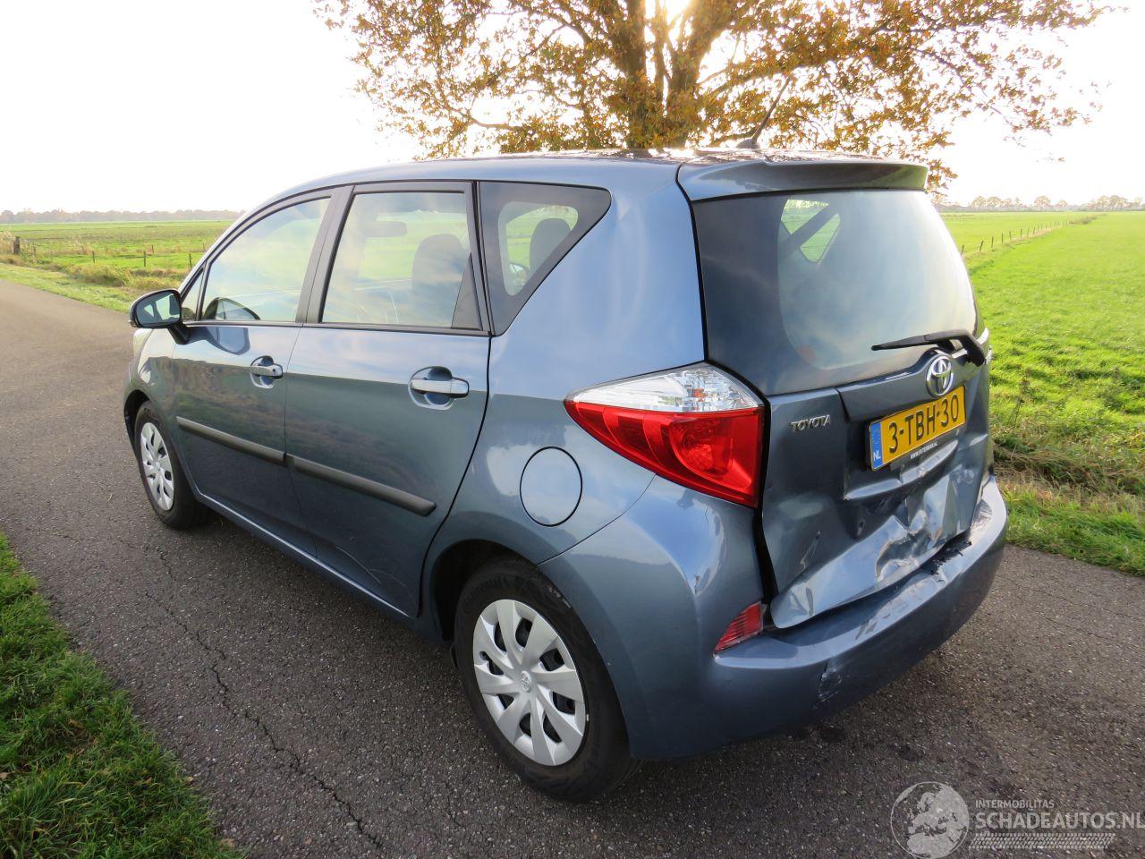 Toyota Verso S 1.3 VVT-I Automaat 150.000km nap Camera Navigatie Clima 2014