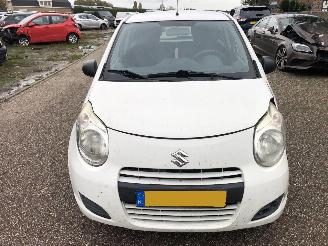 damaged passenger cars Suzuki Alto alto 1.0 comfort 2012/12