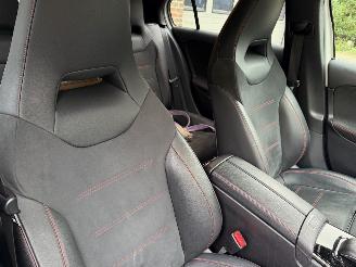 Mercedes A-klasse 180 Business AMG Automaat Pano NAP picture 6