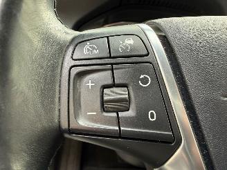 Volvo V-60 2.4 D6 AWD Plug-In Hybrid Automaat Schuifdak picture 13