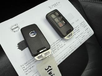 Volvo V-60 2.4 D6 AWD Plug-In Hybrid Automaat Schuifdak picture 19