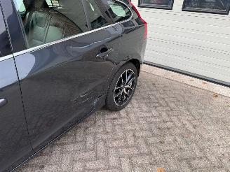 Volvo V-60 2.4 D6 AWD Plug-In Hybrid Automaat Schuifdak picture 18