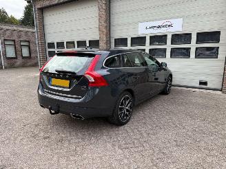 Volvo V-60 2.4 D6 AWD Plug-In Hybrid Automaat Schuifdak picture 3