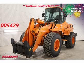 krockskadad bil machine   DL250 Wiellader Airco BY 2011 2011/1