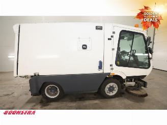 TENNANT  HMF 426 Veegmachine picture 8