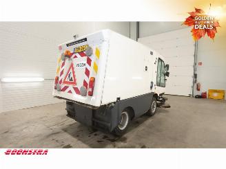 TENNANT  HMF 426 Veegmachine picture 3