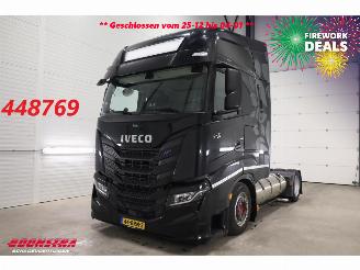 skadebil vrachtwagen Iveco S-way 460 LNG LED ACC Frigoblock Standairco 2021/5