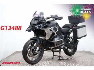 damaged motor cycles BMW R 1250 GS Triple Black 3X Pakket! 2023/1