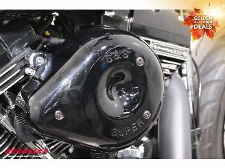 Harley-Davidson  110 FLSS Softail Slim S Vance Hines 8.428 mi! picture 23