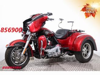 Harley-Davidson  FLHTCUTG Tri Glide Trike picture 1