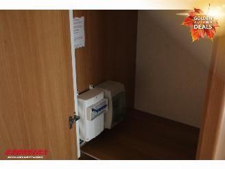 Knaus  Sport 420 Dwarsbed Luifel Middenkeuken BY 2011 picture 27