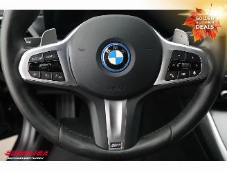 BMW 3-serie 330e M-Sport LED Cruise SHZ picture 21
