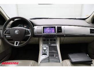 Jaguar XF Sportbrake 3.0D S Aut. Glasdak Navi Leder SHZ picture 11