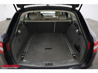 Jaguar XF Sportbrake 3.0D S Aut. Glasdak Navi Leder SHZ picture 26