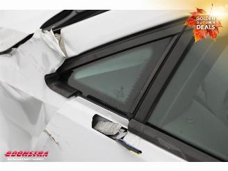 Volkswagen Golf 1.6 TDI DSG Highline R-Line ACC SHZ Clima Navi Camera picture 12