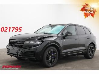 damaged passenger cars Volkswagen Touareg R 3.0 TSi 4Motion PHEV Pano HUD 360° Ventilatie ACC LRHZ AHK 2024/7
