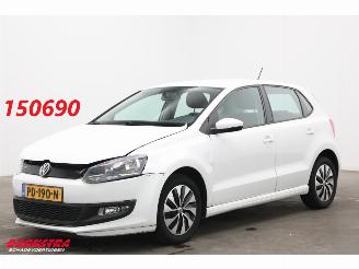 krockskadad bil auto Volkswagen Polo 1.0 BlueMotion Edition 5-DRS Navi Airco Cruise 103.906 km! 2017/6