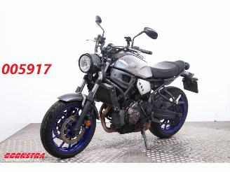 damaged motor cycles Yamaha  XSR700 ABS 28.102 km! 2016/8
