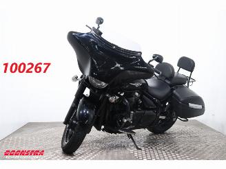damaged motor cycles Suzuki  C 1500 BT Intruder ABS Apple/Android Radio 32.752 km! 2014/6