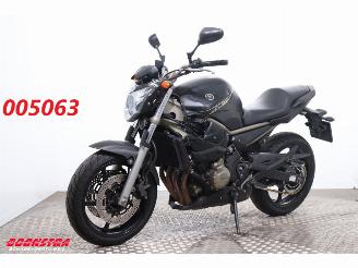 damaged motor cycles Yamaha  XJ6 ABS 30.114 km! 2009/5