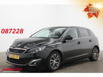 krockskadad bil auto Peugeot 308 1.2 e-THP Allure Pano LED Navi Clima Cruise Camera PDC AHK 2014/11