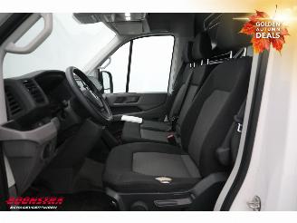 Volkswagen Crafter 30 2.0 TDI L3H3 Carplay Airco Cruise Camera picture 15