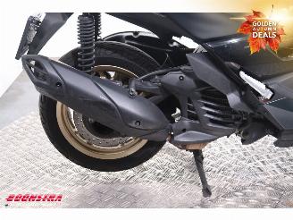 Yamaha X-Max 125 LED 11.276 km! picture 14