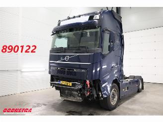 damaged trucks Volvo FH 500 iParkCool ACC Alcoa Leder 2022/2
