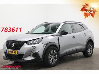 Vaurioauto  passenger cars Peugeot 2008 1.2 PureTech Style Navi Clima Cruise Camera 2023/1