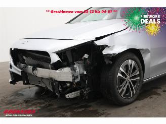 Mercedes B-klasse 200 7G-Tronic LED ACC Navi Clima Camera SHZ LRHZ 11.199 km! picture 10