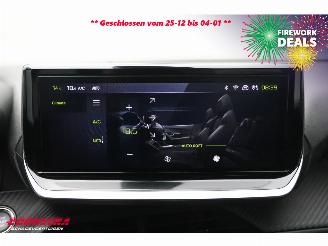 Peugeot 2008 1.2 Hybrid 145 Allure LED ACC Navi Clima Camera Virtual 8.067 km! picture 26