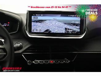 Peugeot 2008 1.2 Hybrid 145 Allure LED ACC Navi Clima Camera Virtual 8.067 km! picture 14