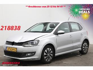 damaged passenger cars Volkswagen Polo 1.0 BlueMotion Edition Navi Clima Cruise PDC 2016/3