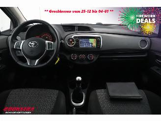 Toyota Yaris 1.3 VVT-i Aspiration Navi Airco Cruise Camera picture 10