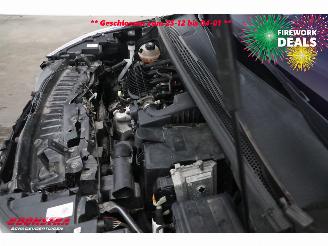 Opel Crossland 1.2 120 Jaar Edition LED Apple/Android Navi Clima Cruise Camera PDC picture 10