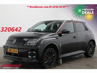 damaged passenger cars Renault 5 comfort range iconic cinq 52 kWh LED ACC Apple/Android Camera 2025/9