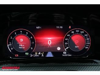 Volkswagen Golf 1.5 eTSI DSG R-Line Pano Matrix ACC LRHZ Camera SHZ picture 22