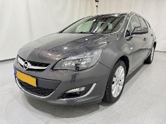 Opel Astra Sports Tourer 1.4 Edition Navi/Clima picture 3