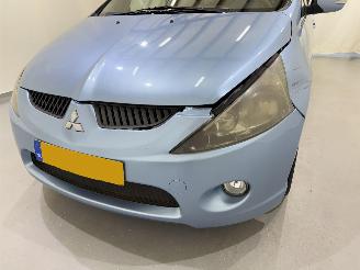Mitsubishi Grandis 2.4-16V Intense 7-pers. picture 21