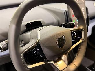 Volvo EX30 Extended Pure 69kWh 200kW picture 40