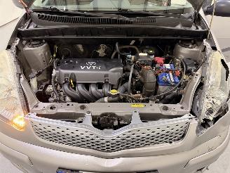 Toyota Yaris-verso 1.5 VVT-i Terra picture 33