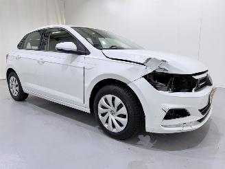 uszkodzony samochody osobowe Volkswagen Polo VI HB 1.0 TSI Comfort Navi/Airco 2019/12