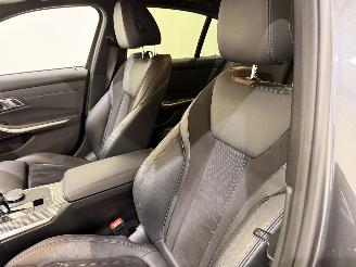 BMW 3-serie Sedan 330e M Sport Aut8 picture 40